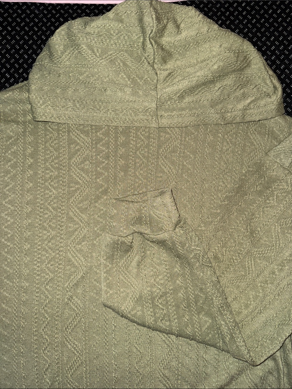 🛍NWT 🛍Women’s GREEN HOODED LONG Sleeve TOP 🛍